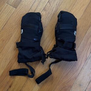 REI black mittens